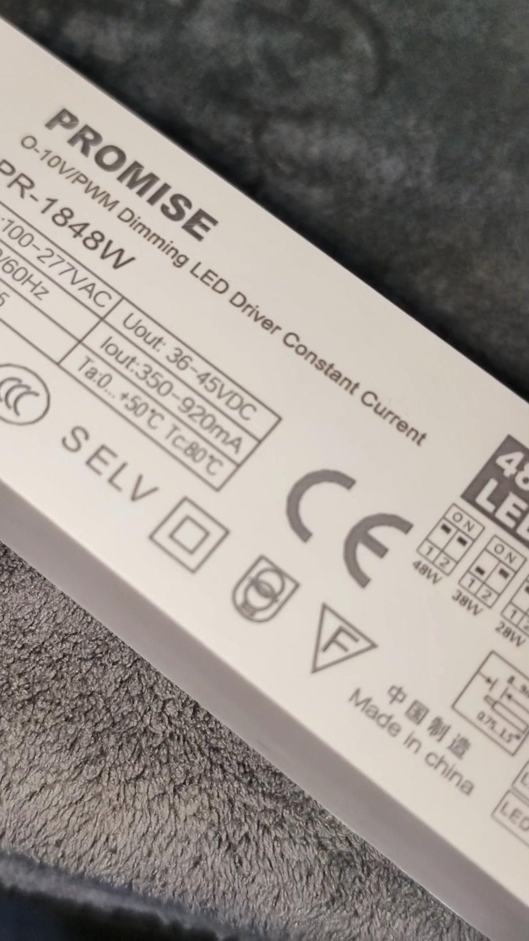0 10V LED Driver with 12V Auxiliary Power Supply 4